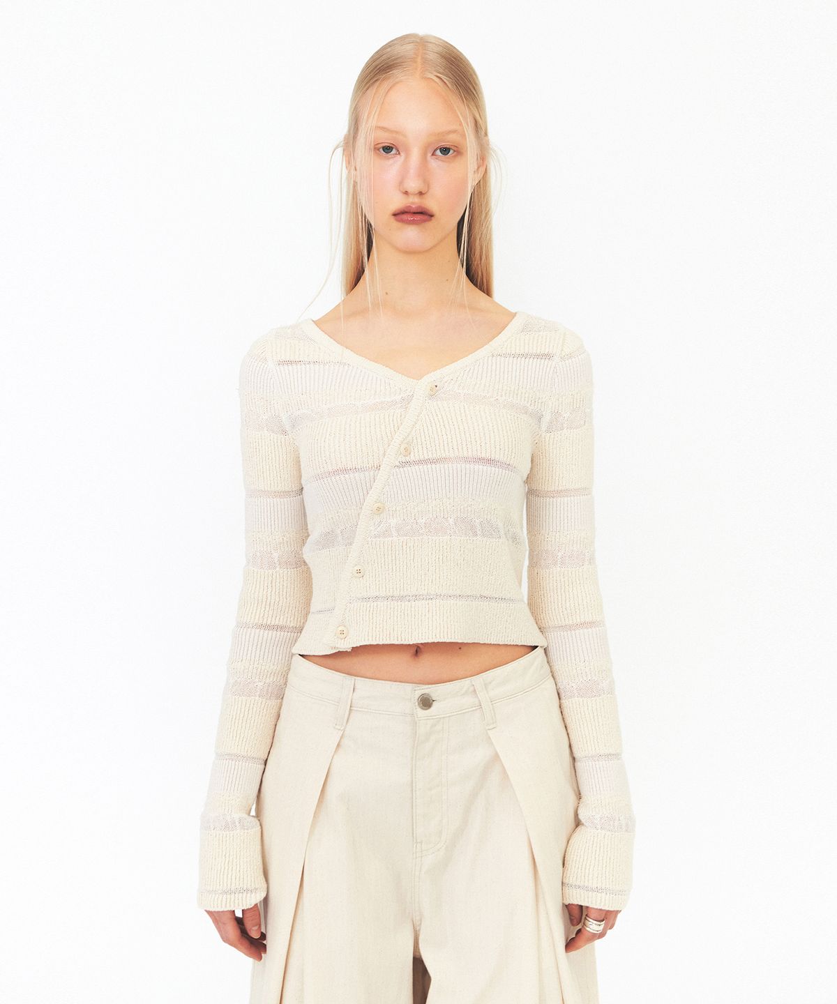 다이애그널(DIAGONAL) STRIPE DIAGONAL BUTTON KNIT (ivory)