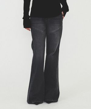 DIAGONAL BOOTS CUT DENIM PANTS (black)