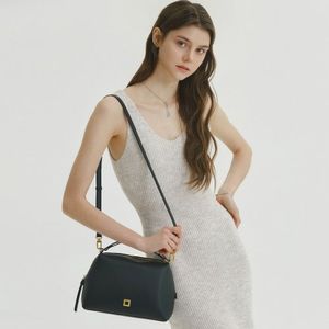 쿠에로 미디움 토트백