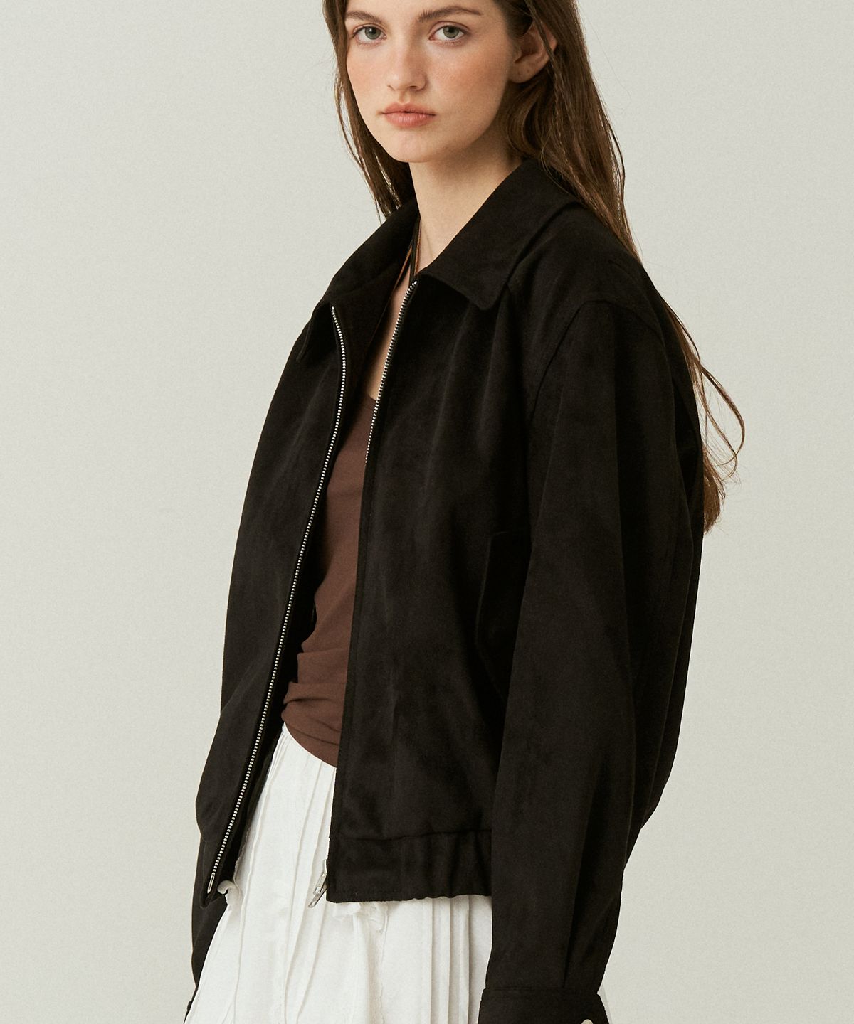 도프셉(DOFFSEPT) Vegan Leather Suede Crop Bomber in Black