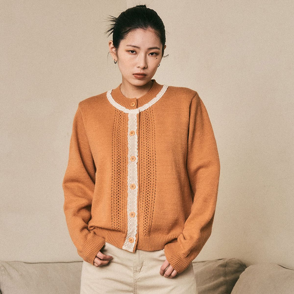 에이앤레이(AEIREI) AR_Lace knit cardigan_2color
