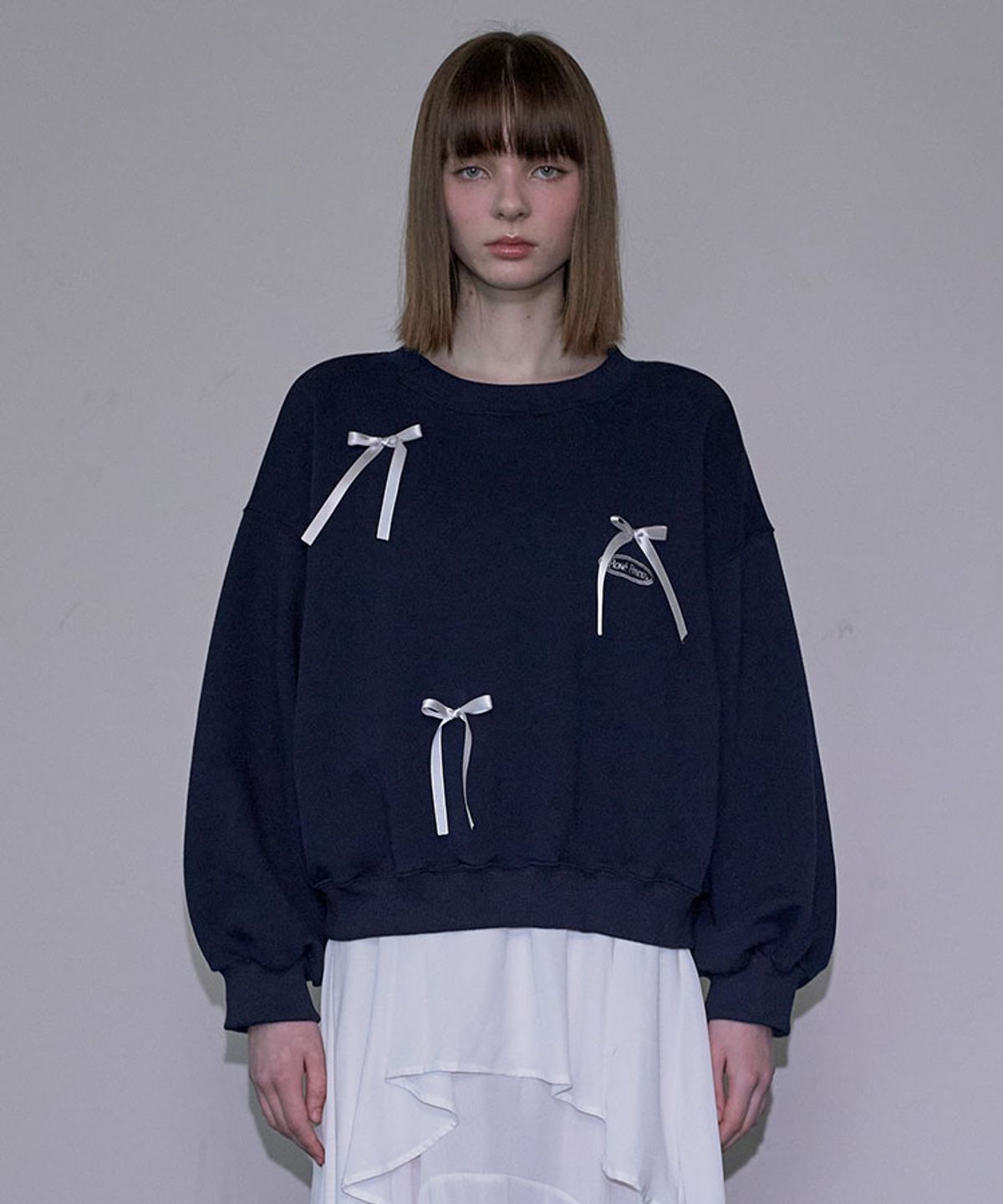 로제프란츠(ROSEFRANTZ) Satin Ribbon Sweatshirt [Navy]