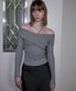Cross Off Shoulder Knit [Gray]