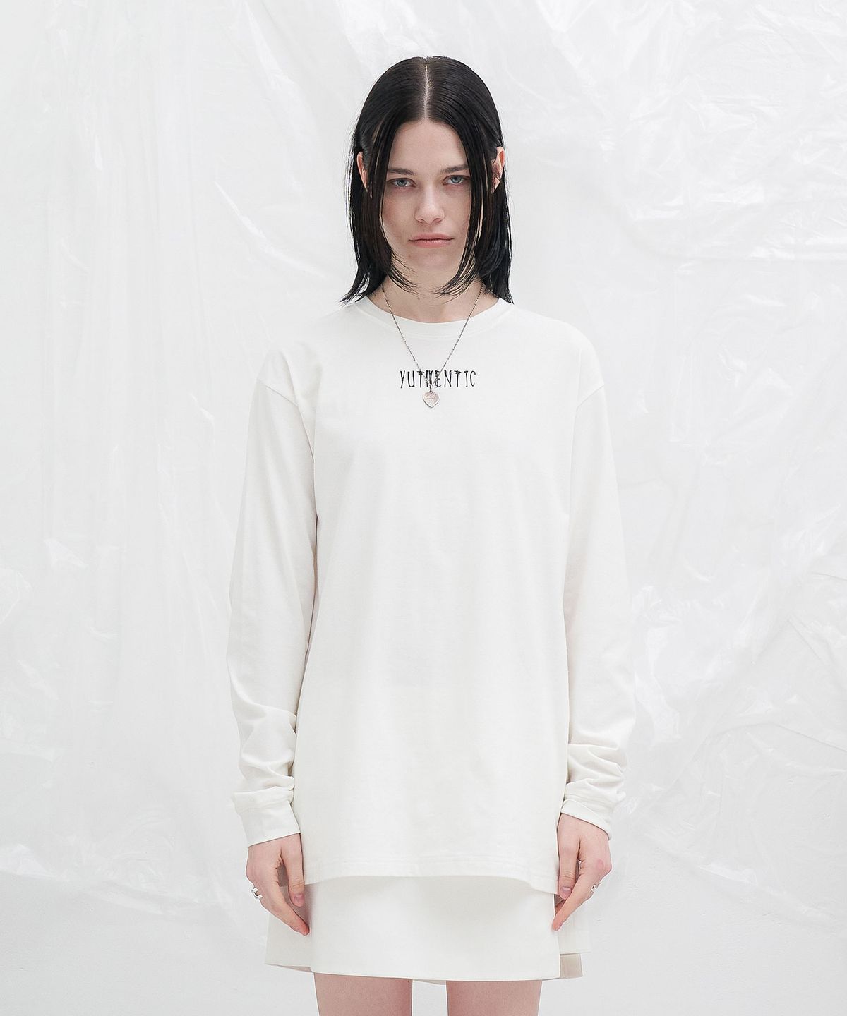 유센틱(YUTHENTIC) 빈티지 그래픽 티셔츠 오프화이트 AW4SE23302