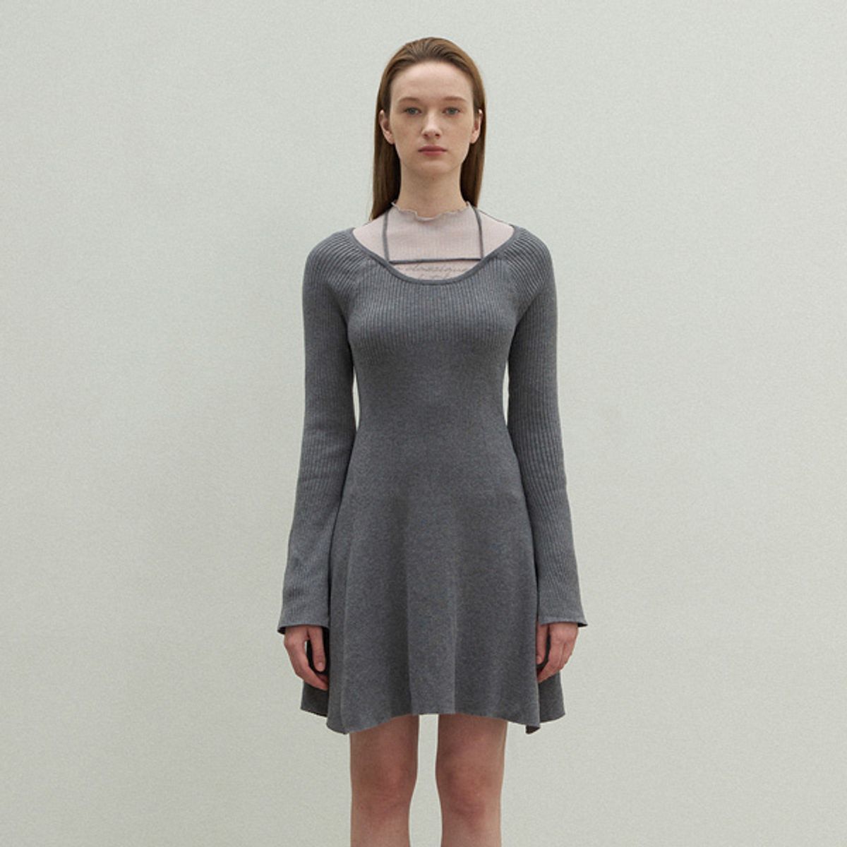 아틀리에 나인(ATELIER NAIN) SHERIN U-NECK FLARED KNIT DRESS(OP-6133)