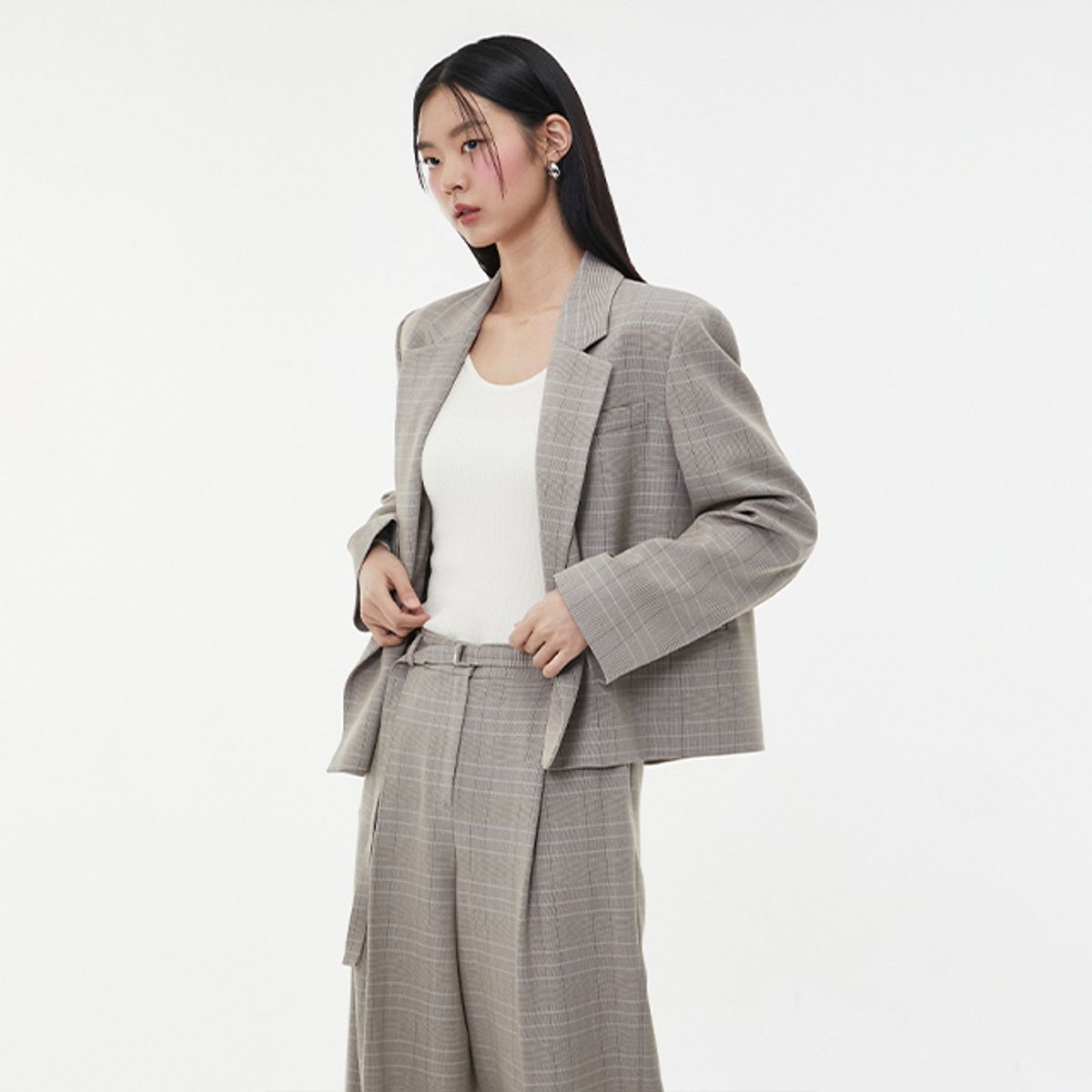 랩(LAP) (SET-상의) 언발여밈 박시 크랍 자켓 AQ1WJ265