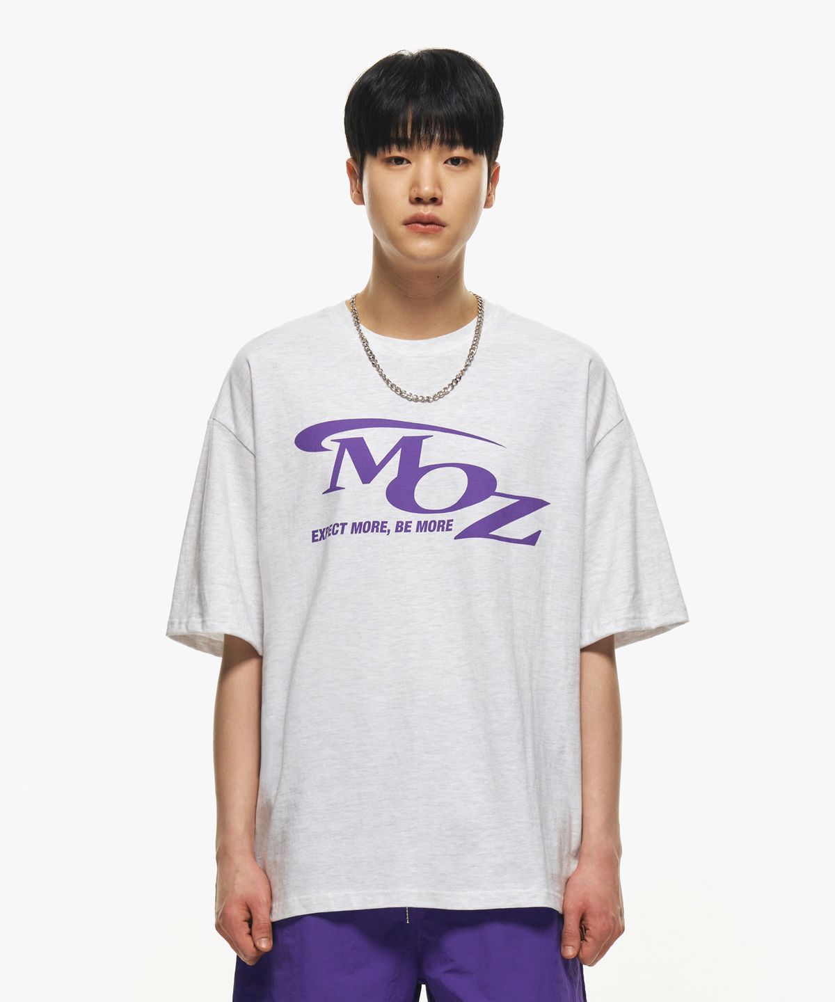 모즈모즈(MOZMOZ) 액티브 로고 오버핏 반팔티셔츠 백메란지