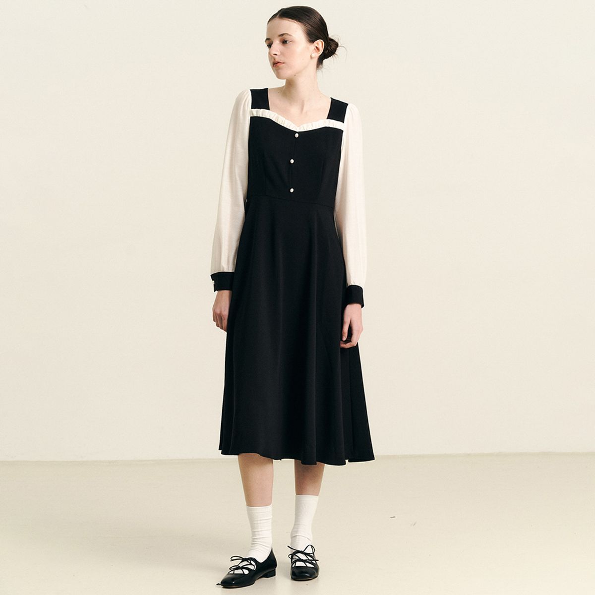 웬스데이딜라잇(WEDNESDAY DELIGHT) WD_Lace square long dress