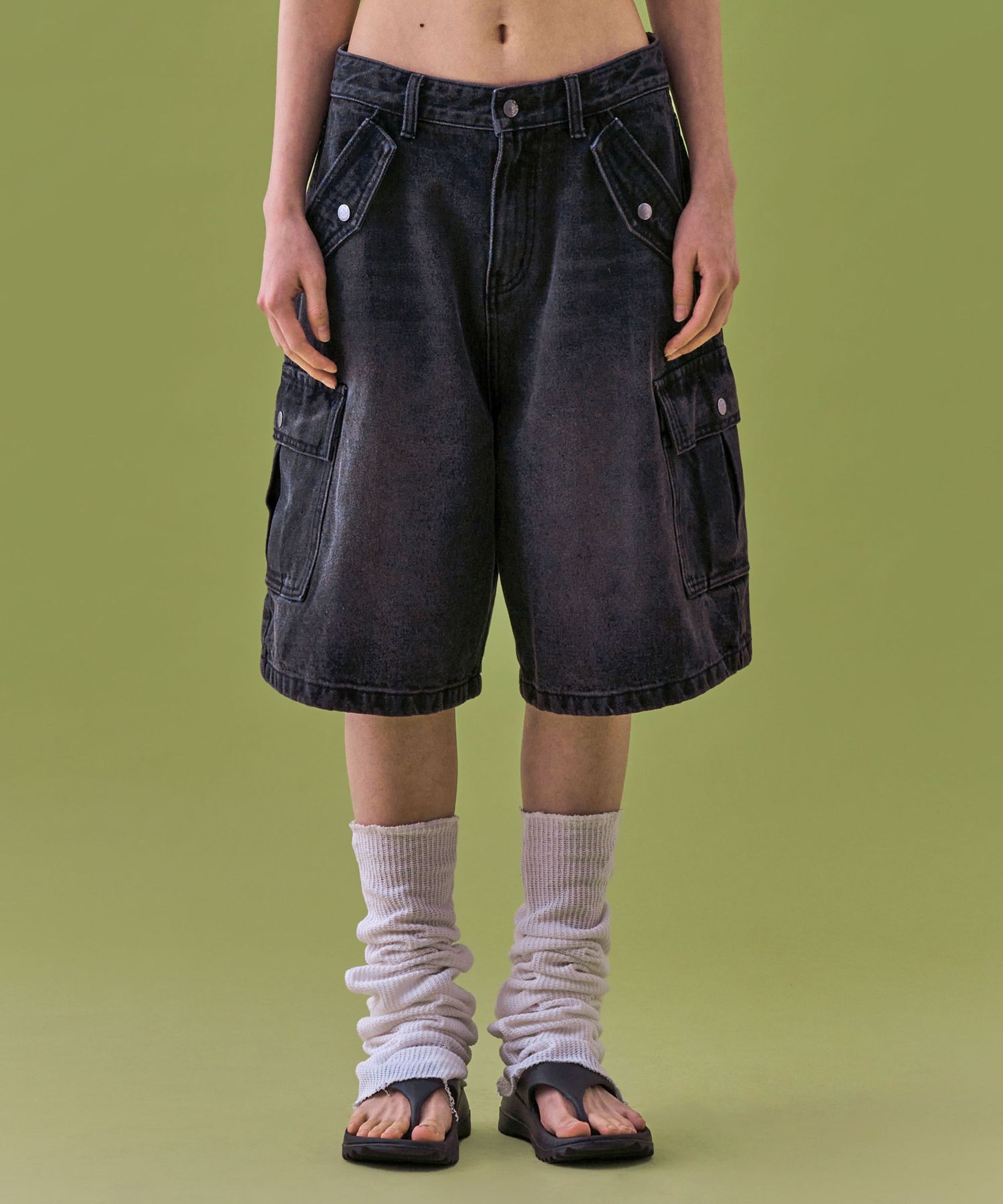 ★NASTY FANCY CLUB★Cargo Lettering Bermuda Pants Cargo Lettering Bermuda Pants (Black) F25QD889 - FANCY CLUB