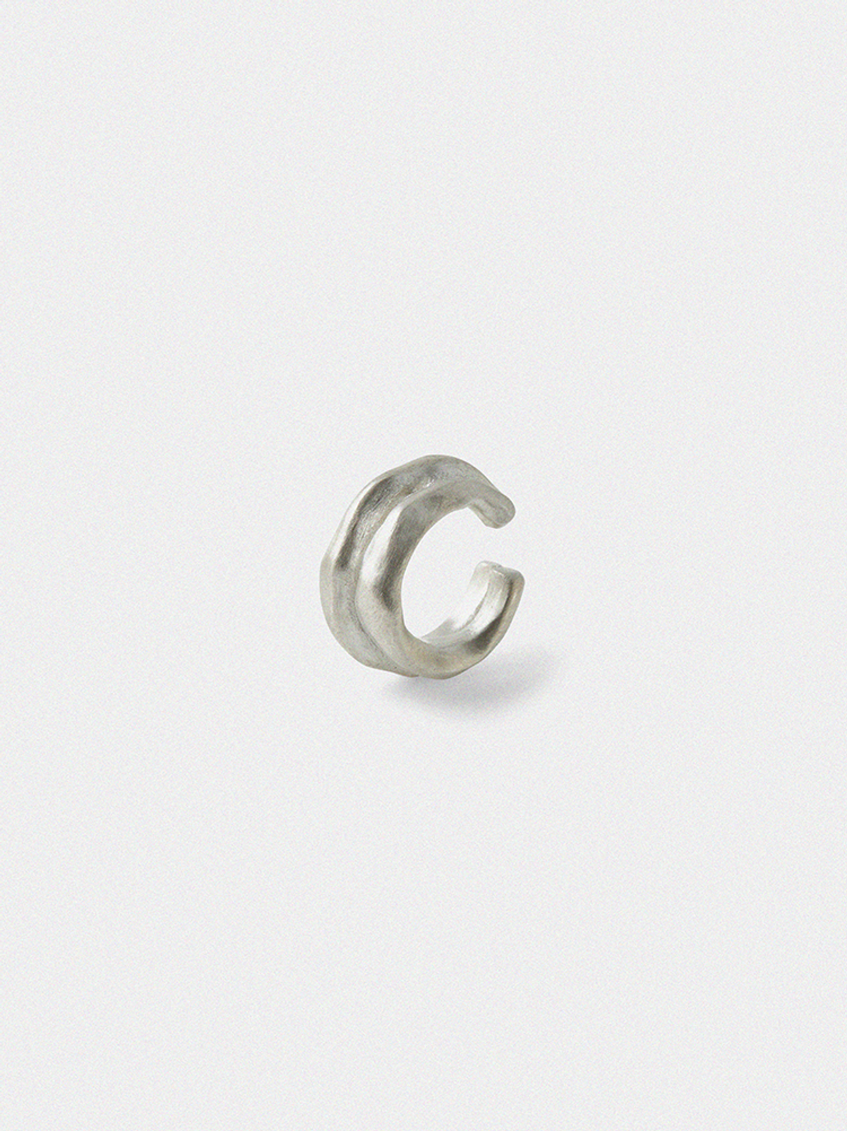 도우하브(DOUHAB) Heyuz double layered ear cuff_Matt silver