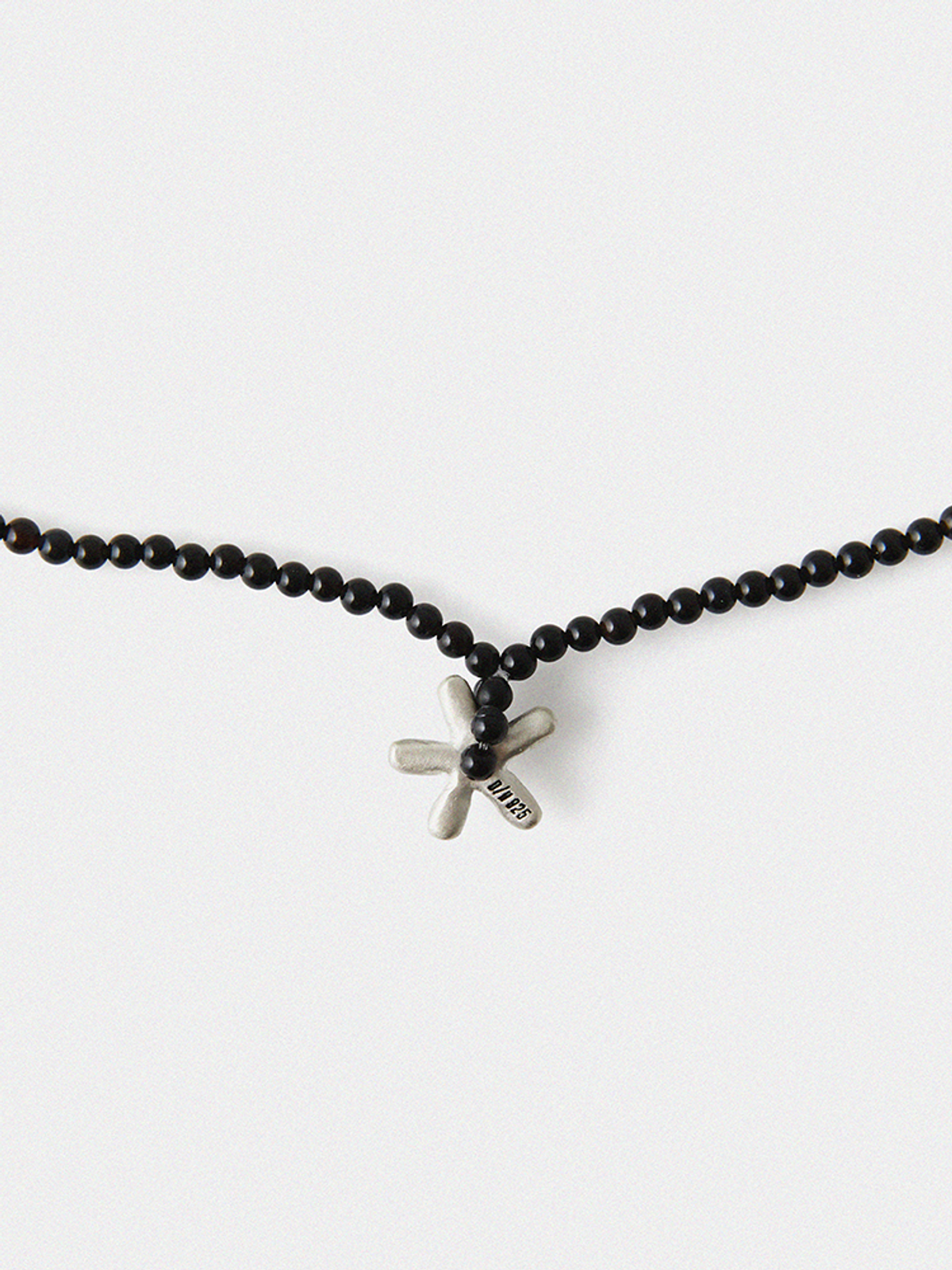 도우하브(DOUHAB) Flower bead necklace_Black