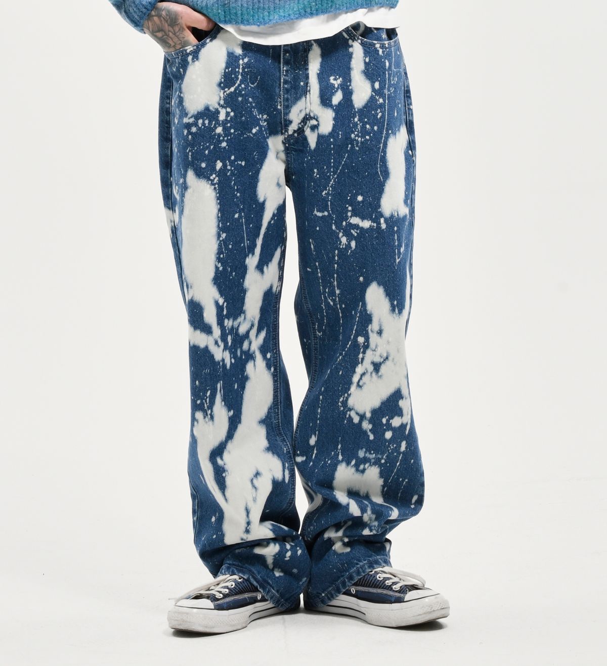 엑스트라오디너리(EXTRAORDINARY) BLEACHED DENIM PANTS  BLUE
