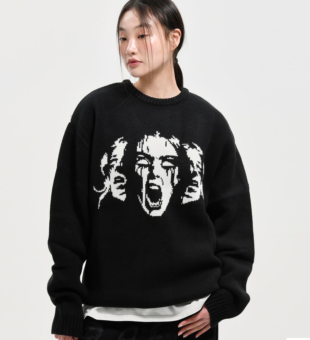 엑스트라오디너리(EXTRAORDINARY) WITCHES JACQUARD SWEATER  BLACK