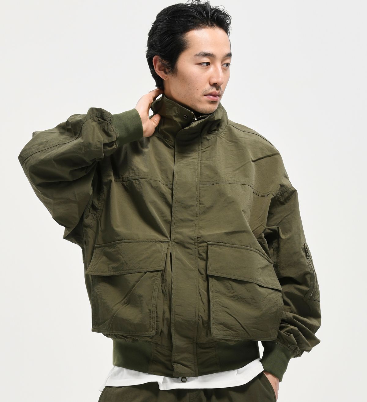 엑스트라오디너리(EXTRAORDINARY) PUCKERING POCKET JUMPER  KHAKI