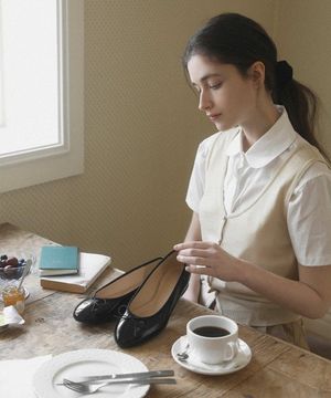 러벨리 에나멜 리본 플랫슈즈 (2cm)