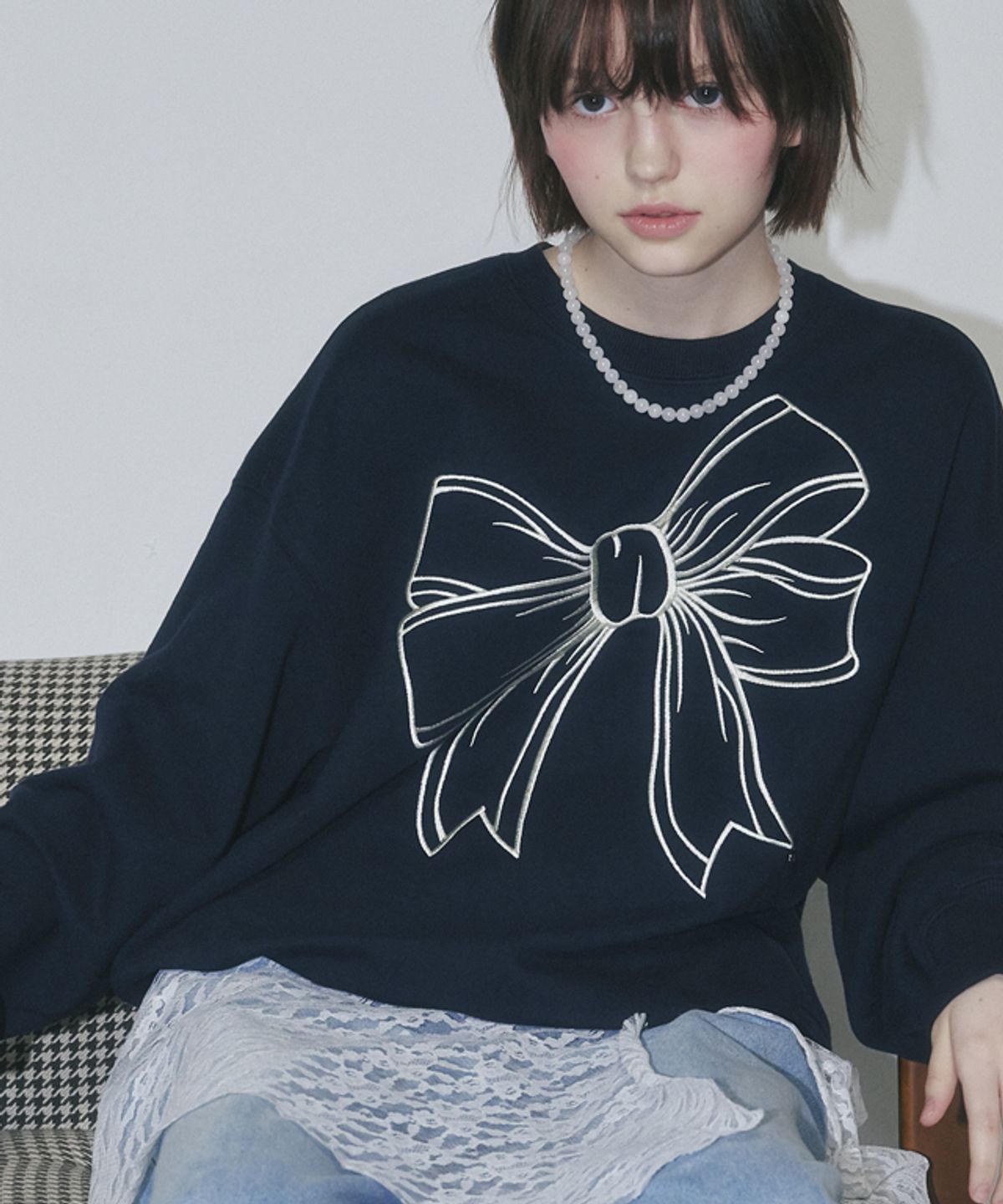 론론(RONRON) BIG RIBBON LINE SWEATSHIRT NAVY