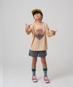 스티치 배색 뮤직 반팔티셔츠