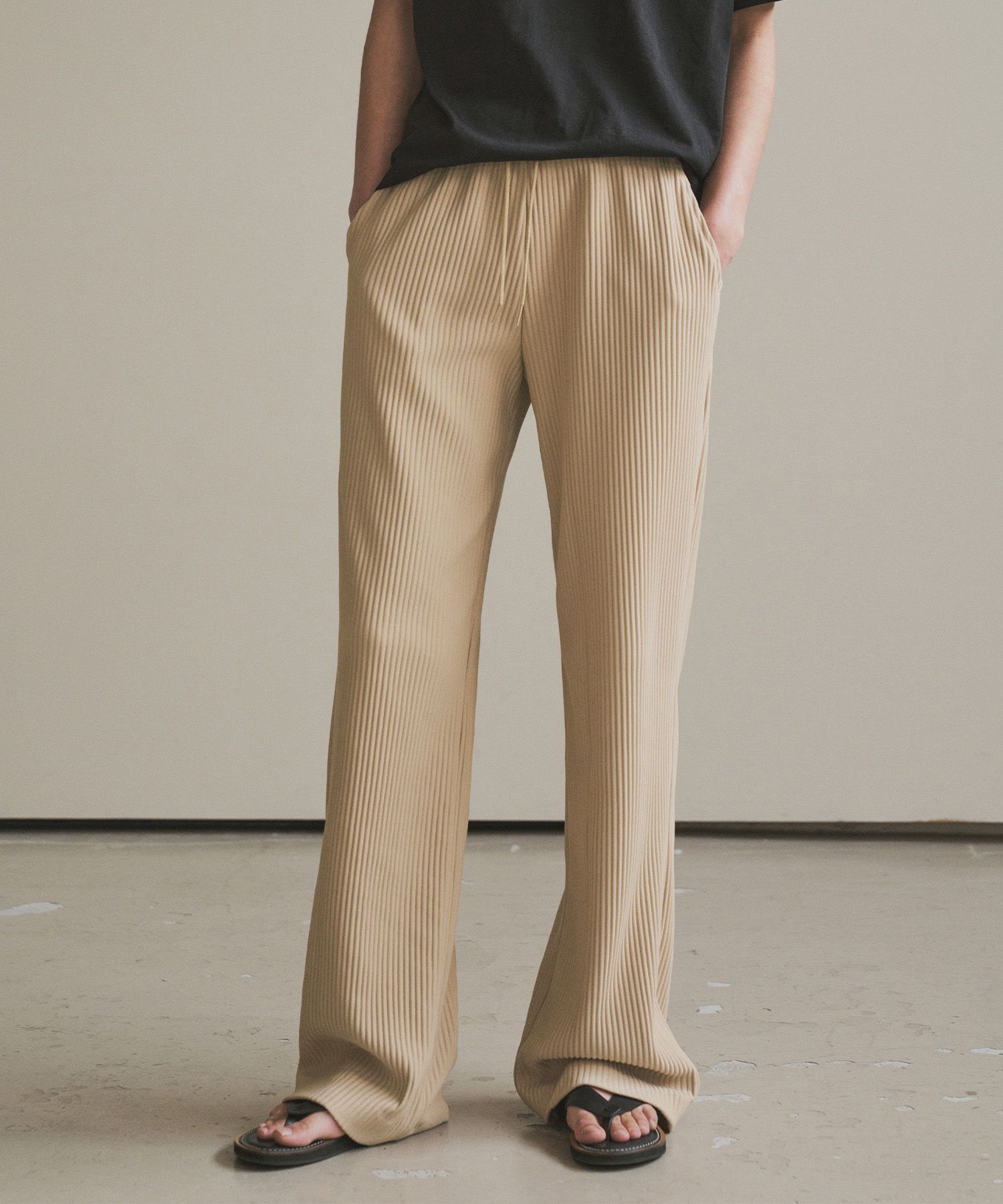 パンツ Siyazu SIPT7109 Loose Fit Pleated Pants_Beige MUSINSA | SIYAZU SIPT7109 Loose fit pleated pants_Beige