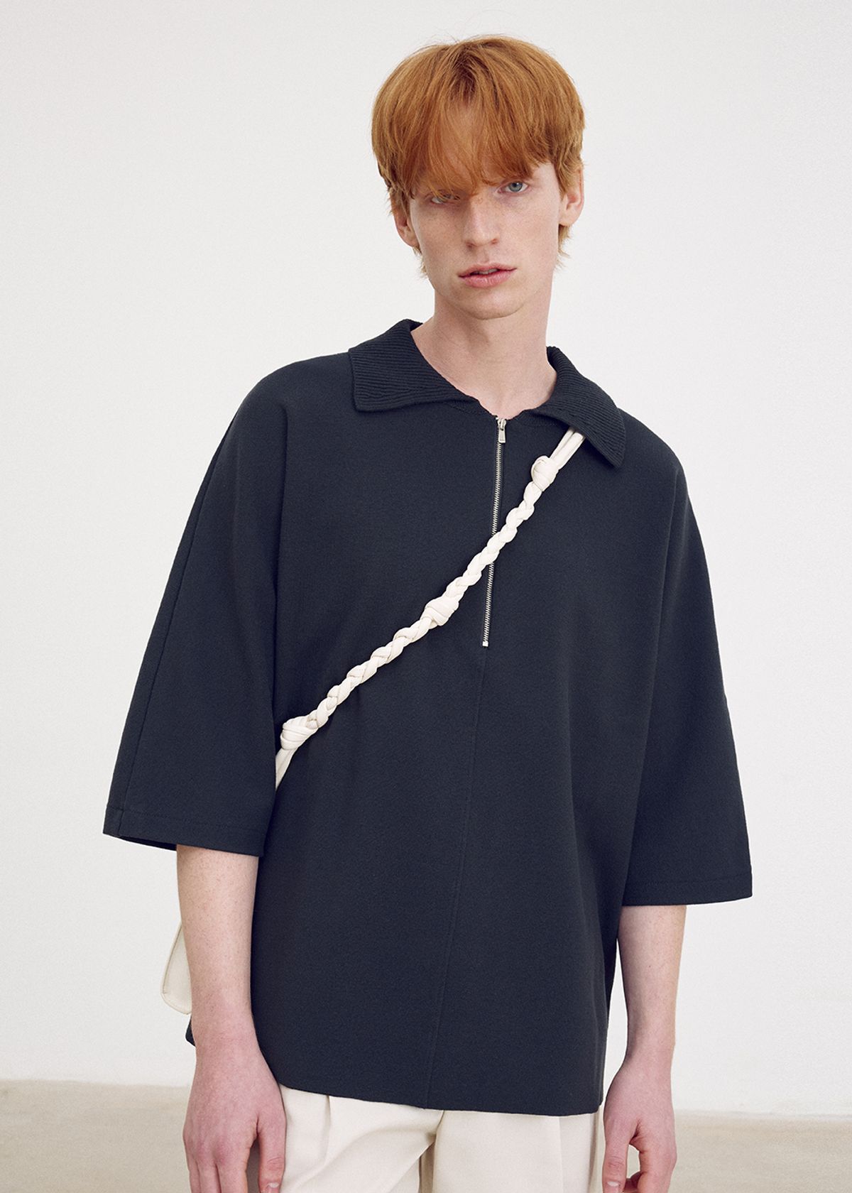 우마뭉(UMARMUNG) Elastic viscos half zipup pullover_Graphite