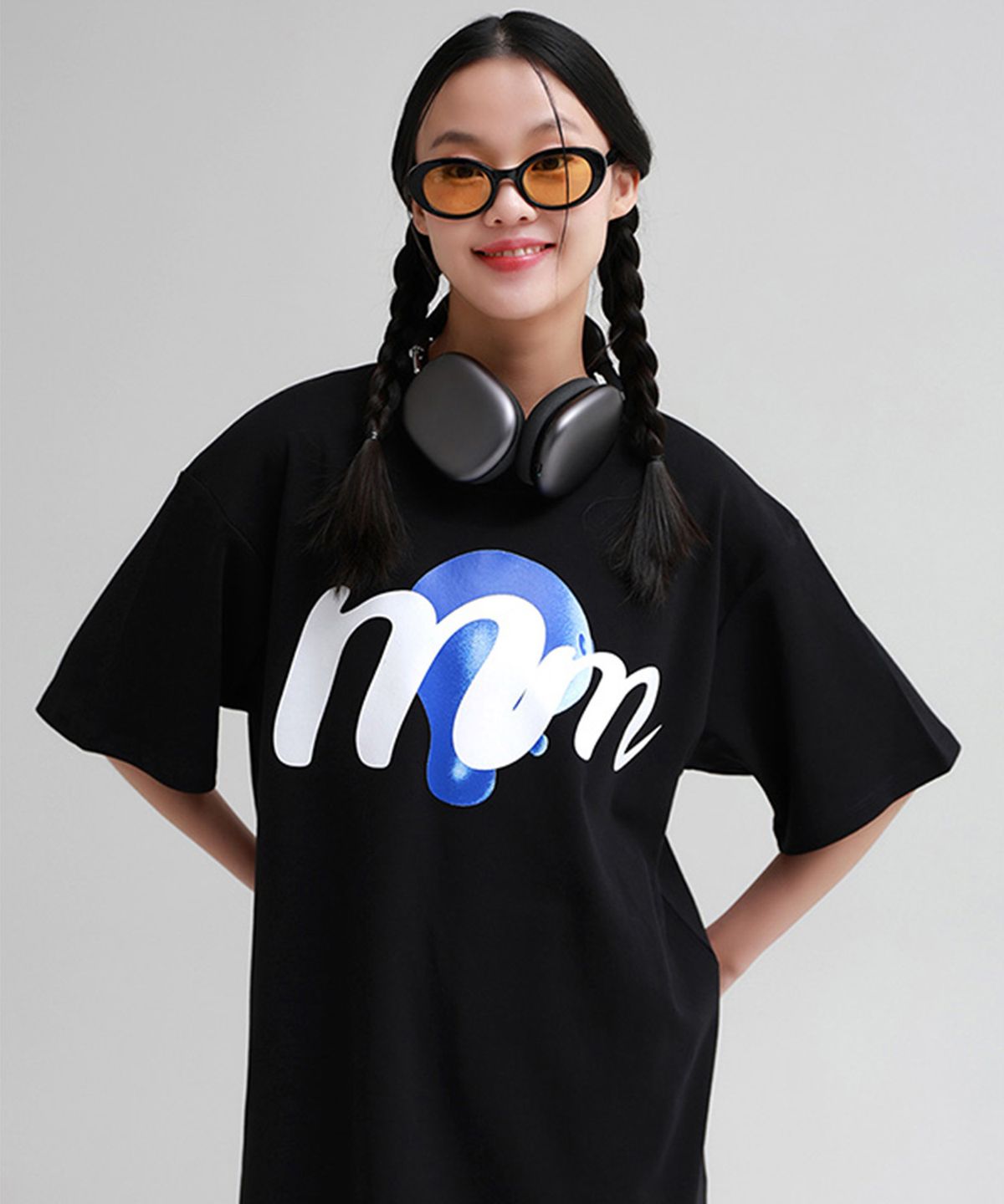 뮤니 프로젝트(MMUNI PROJECT) 뮤니 캐릭터 그래픽 오버핏 오가닉 반팔티