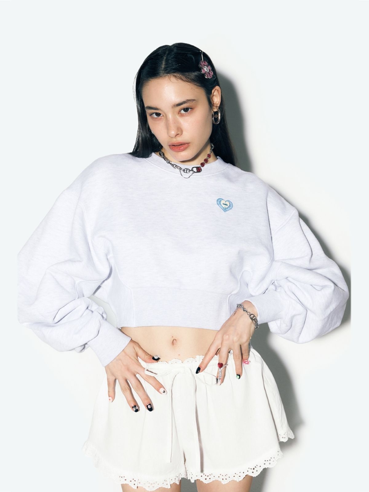 에즈이프 캘리(ASIF CALIE) CROP SWEATSHIRT WHITEMELANGE