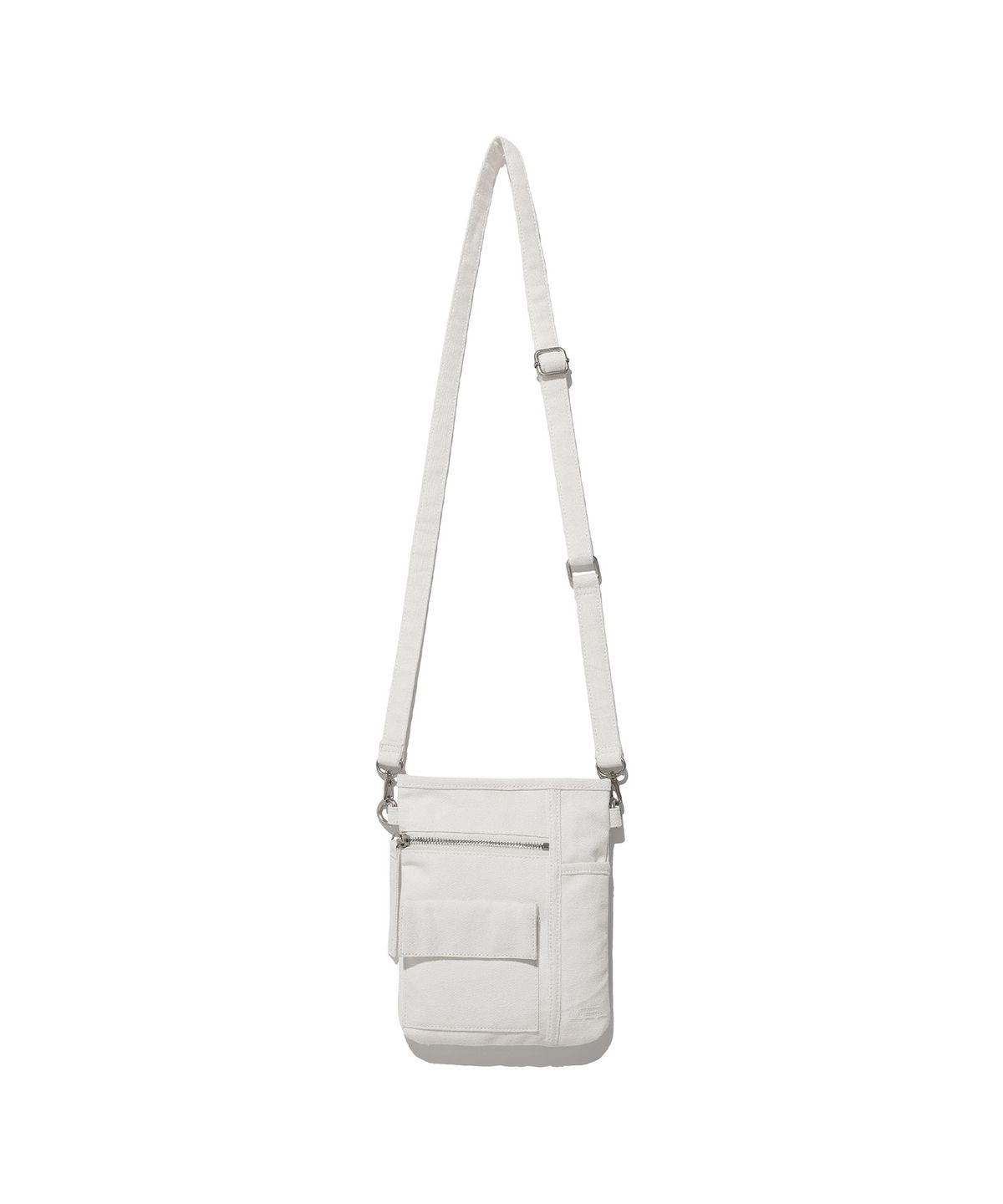 나이스고스트클럽(NICEGHOSTCLUB) FFATS SACOCHE BAG_WHITE(NG2ESUAB44A)