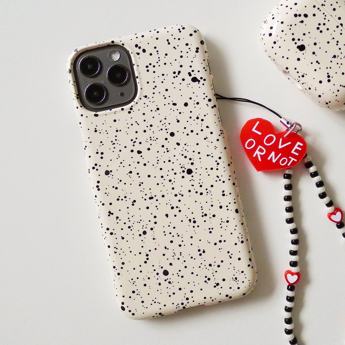 러브오낫(LOVE OR NOT) [무광]Cookie Cream Phonecase  하드폰케이스