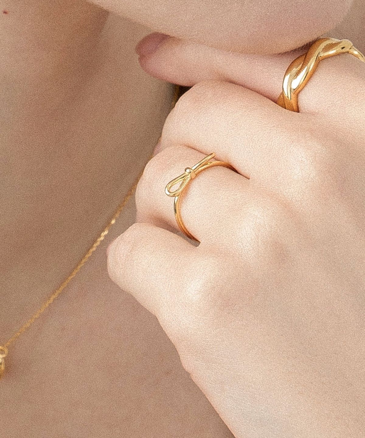 릴리코리(LILYKORI) Silver Slim Ribbon Ring
