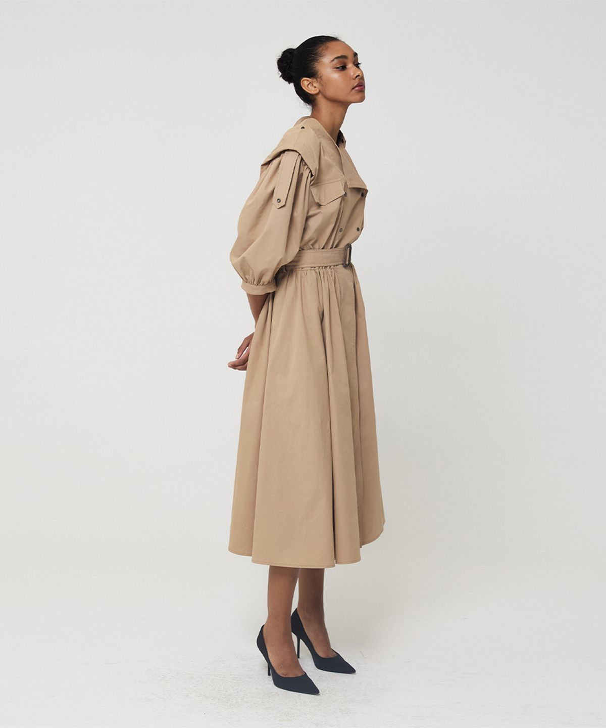 므아므(MMAM) Puff sleeve trench coat dress