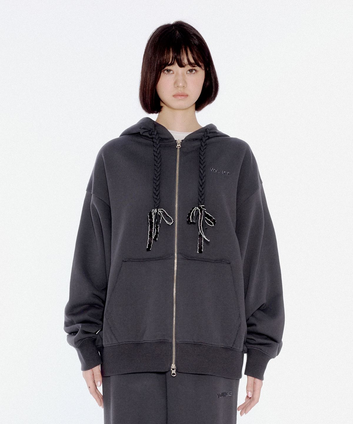유희(YOUHEE) RIBBON DETAIL HOOD ZIP-UP CHARCOAL