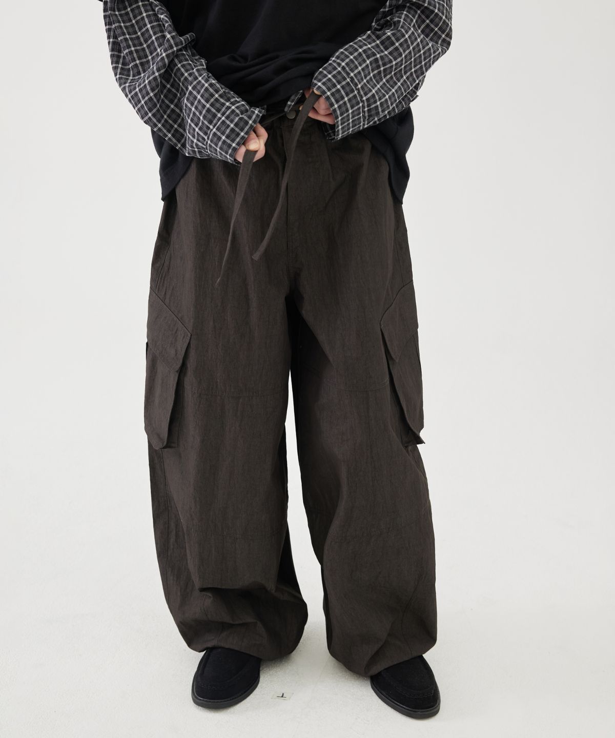 이스트서비스샵(eastserviceshop) Maximal Ballon Cargo Pants - Dirty Black
