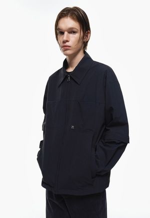 디테쳐블 카라 점퍼 블랙 ZG3JP303BK