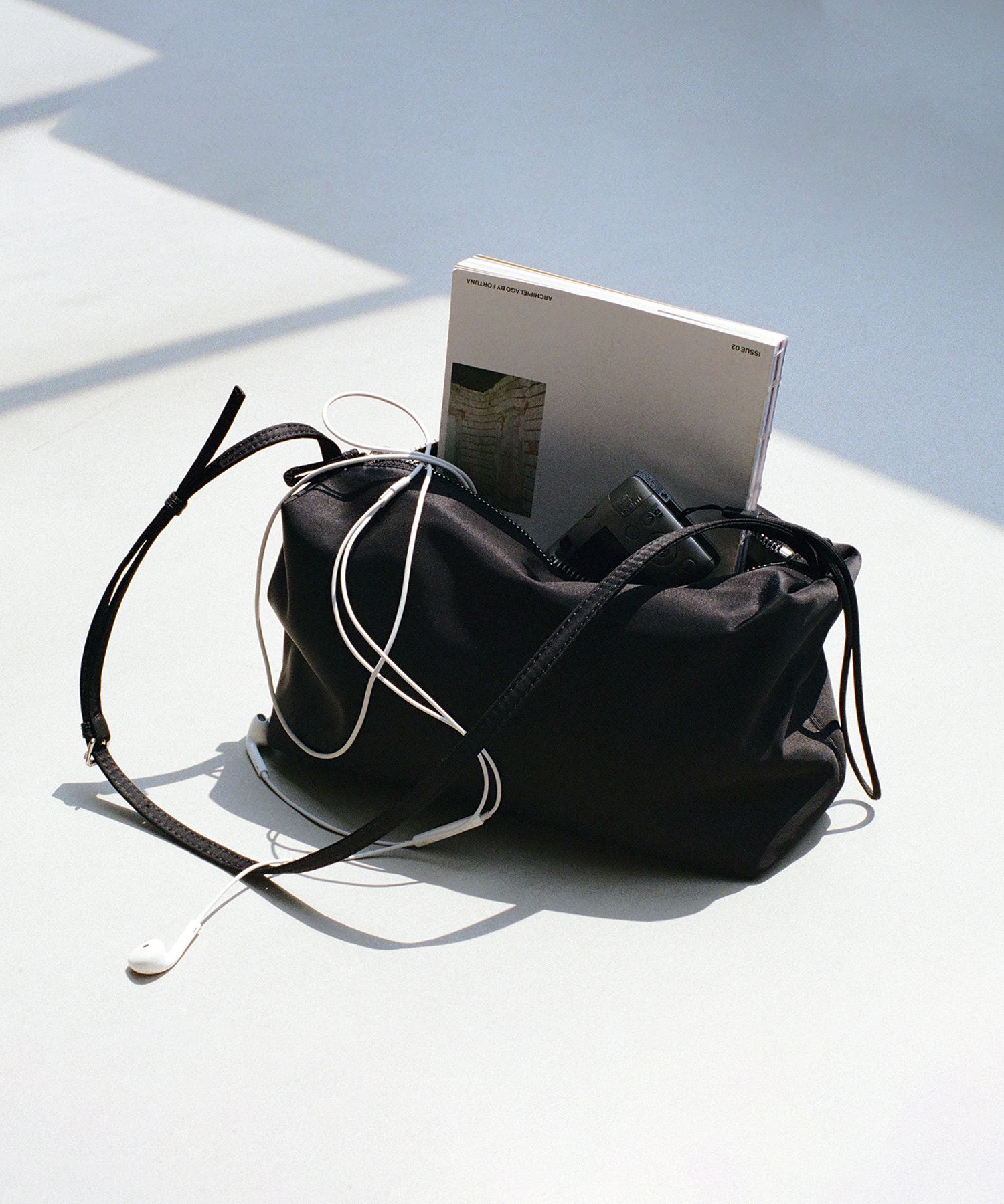 ★正規品★ 【LOW CLASSIC】 CARAMEL BOX BAG ★送料・関税込★ LOW CLASSIC] CARAMEL BOX BAG ☆送料込☆ (LOW CLASSIC
