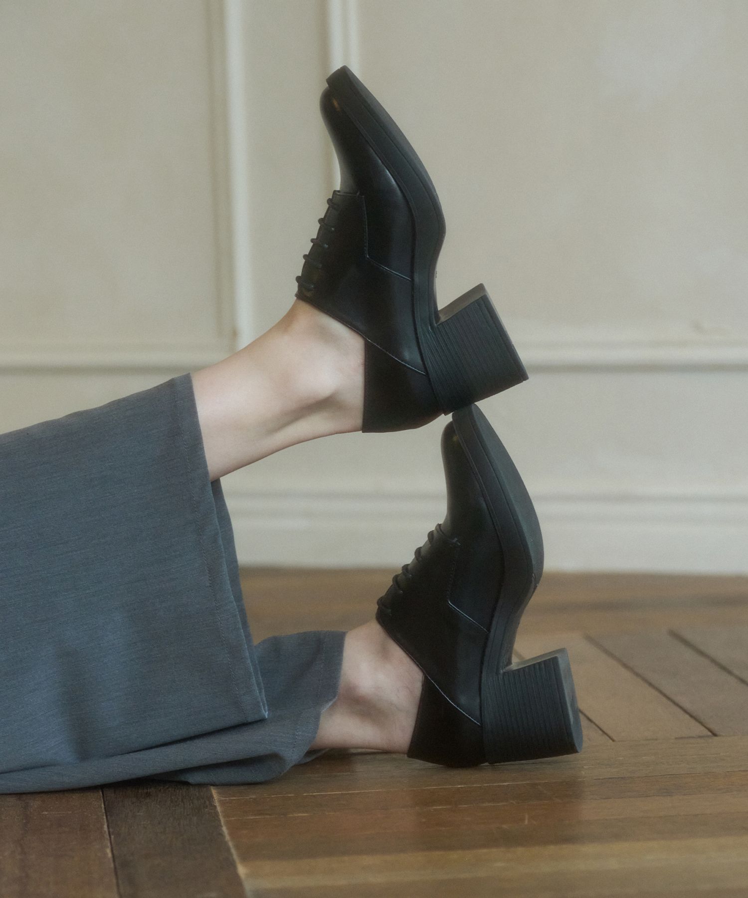 MUSINSA | SALT AND CHOCOLATE Round toe classic pumps
