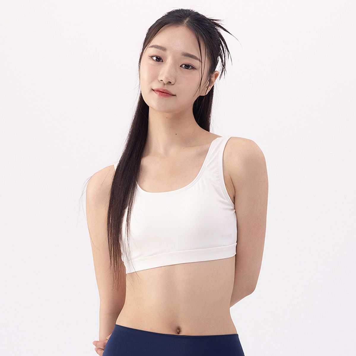 아레나(ARENA) 에브리데이 레저 브라탑 AYAL1PN01IVY