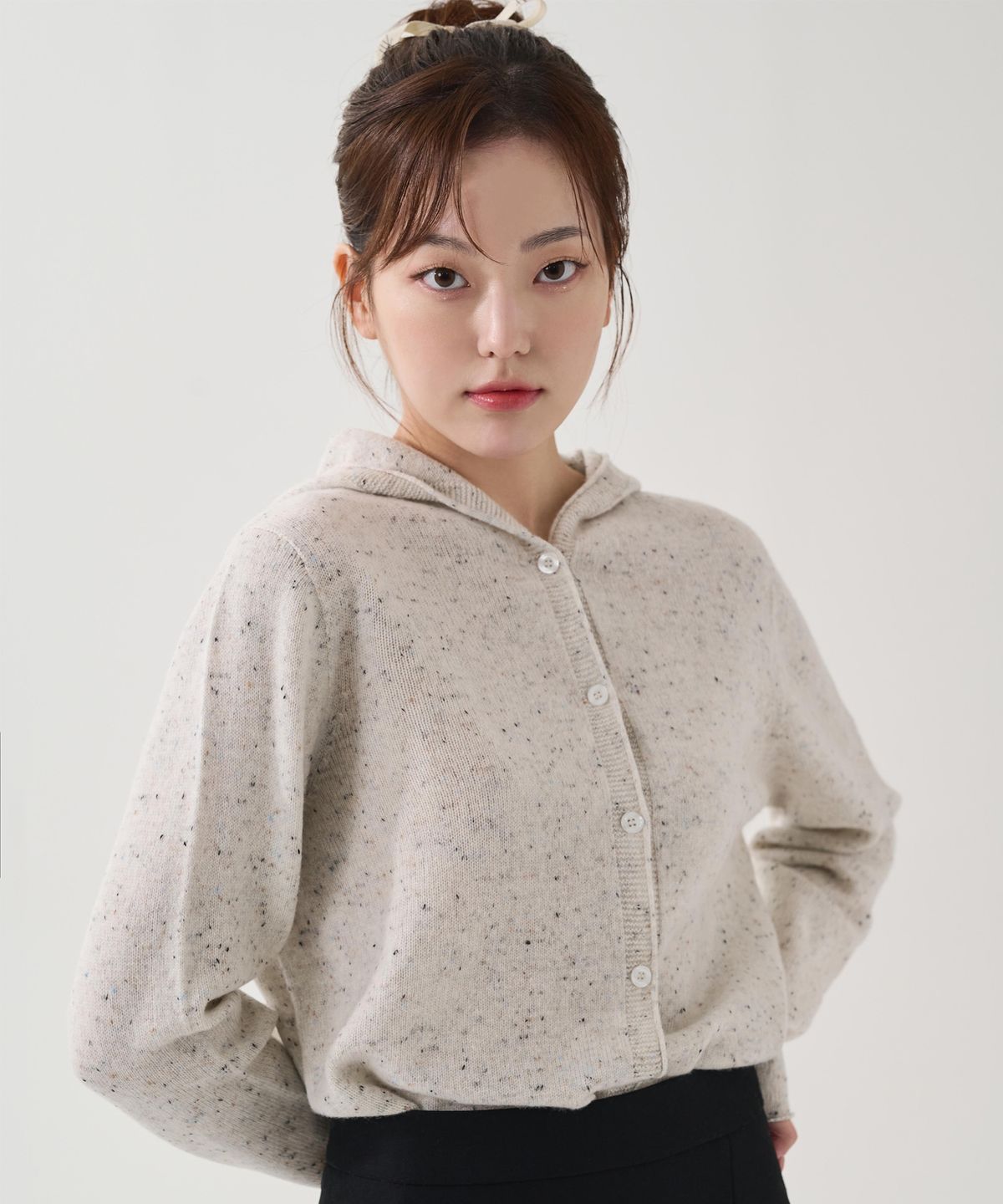 혜영킴(HYEYEONG KIM) 울 후드 니트 가디건-화이트