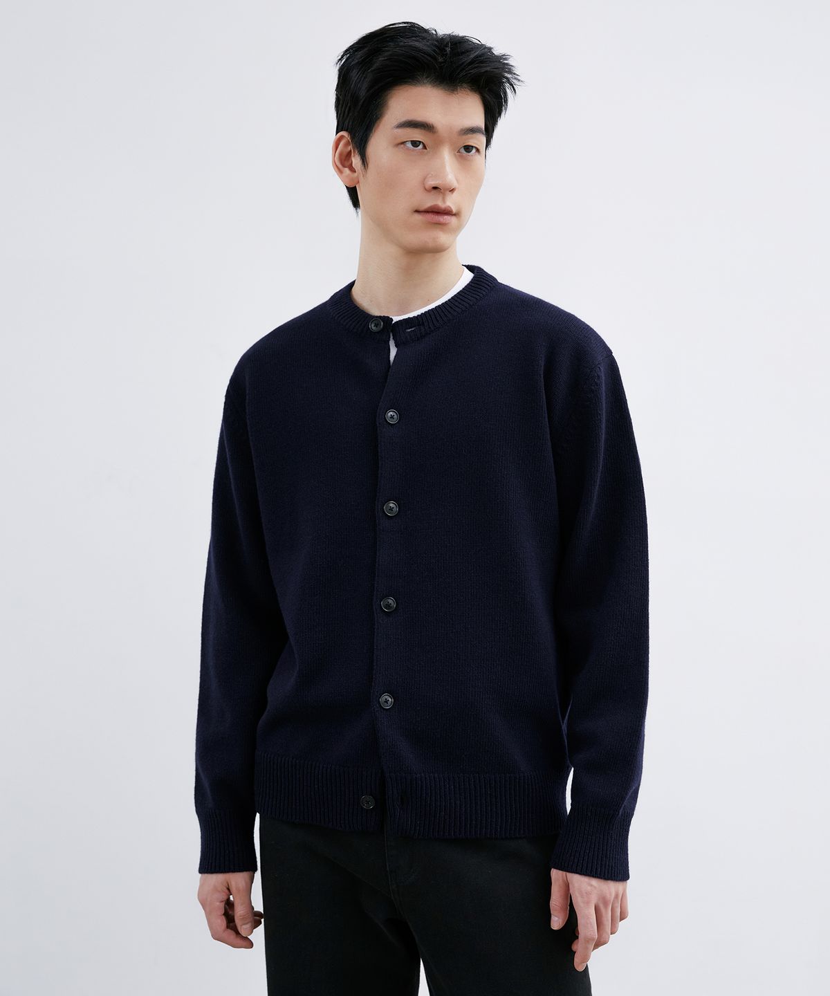 브랜디드(BRANDED) AFTER ROUND CROP CARDIGAN [NAVY]