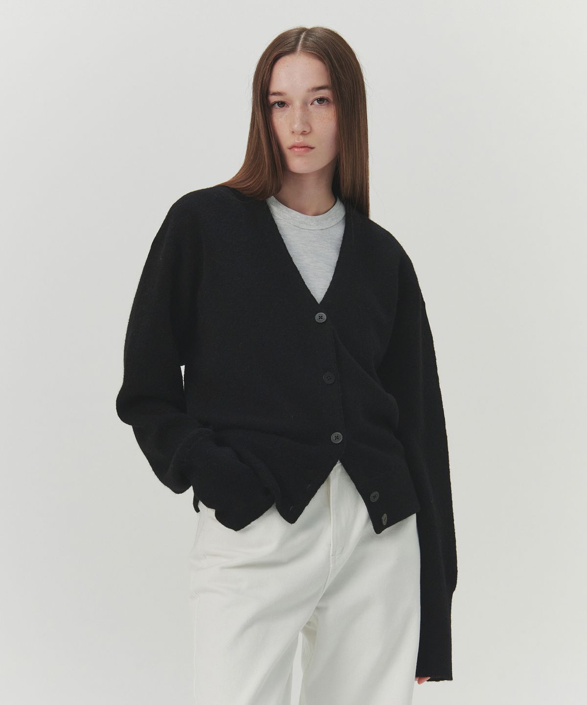 르바(LEVAR) Plain Mohair V-neck Cardigan - Black