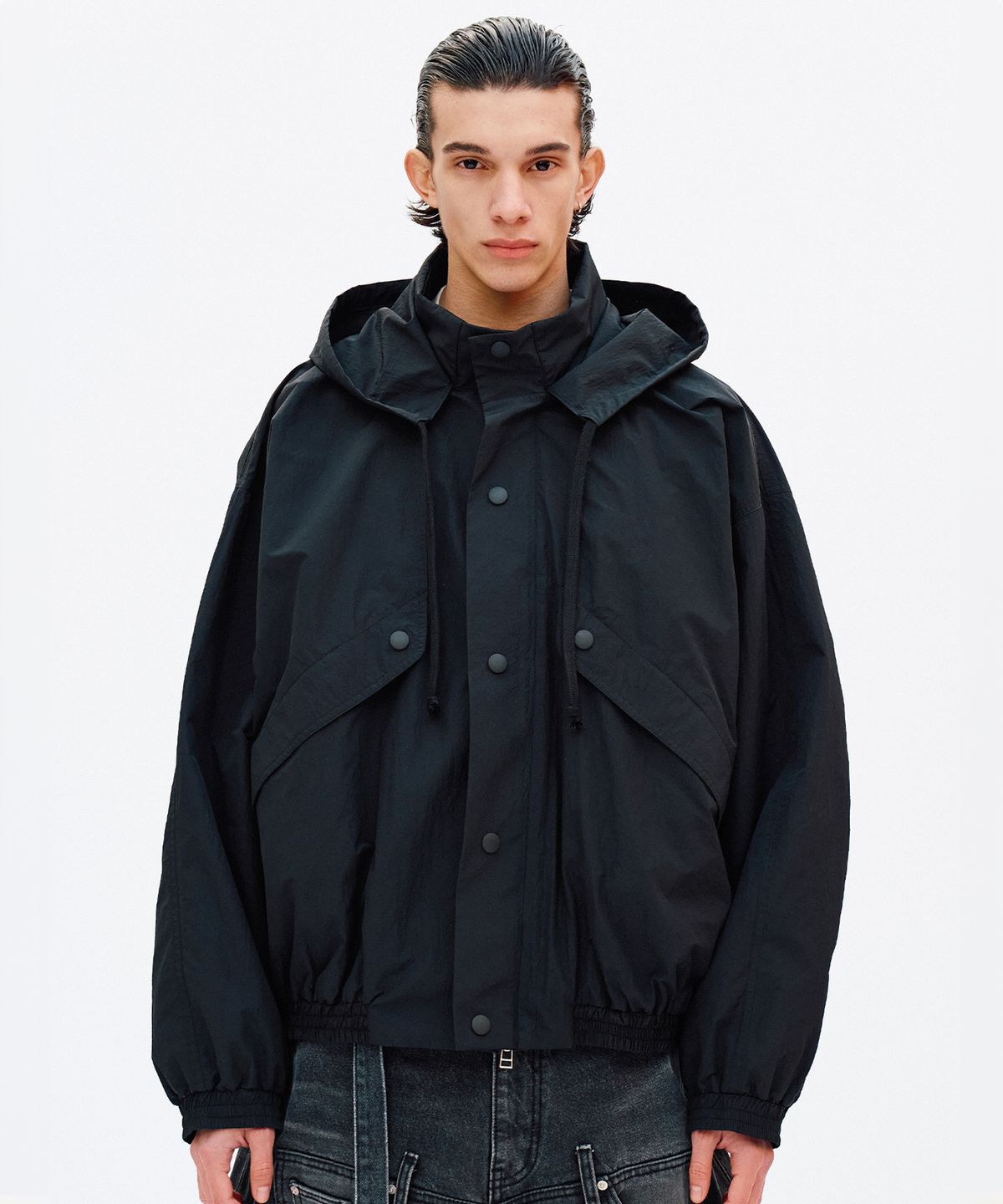 이에이(IEY) WING NYLON JUMPER Black
