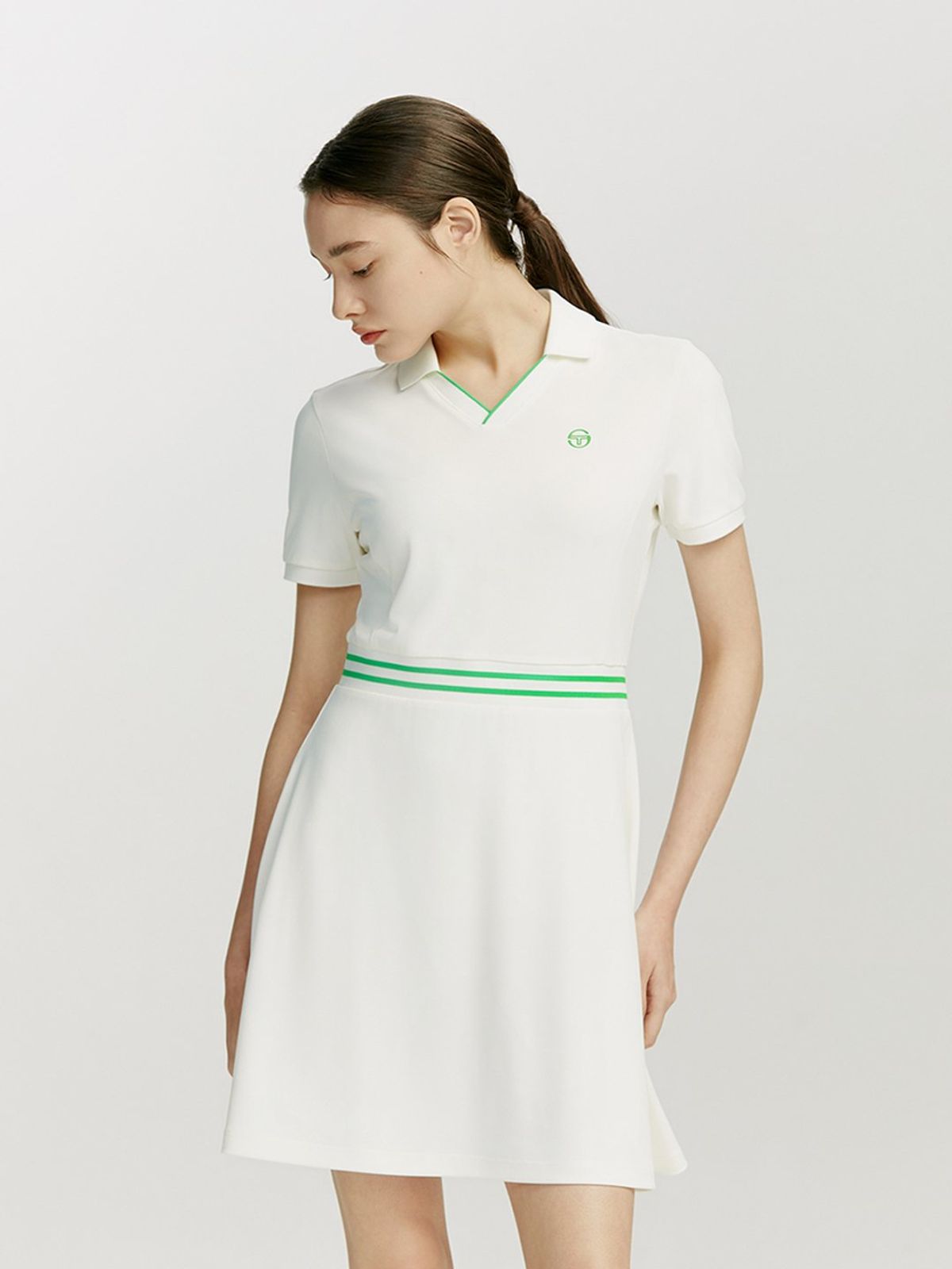 세르지오 타키니(SERGIO TACCHINI) W 에센셜 피케 카라브이넥 반팔 드레스 (White)