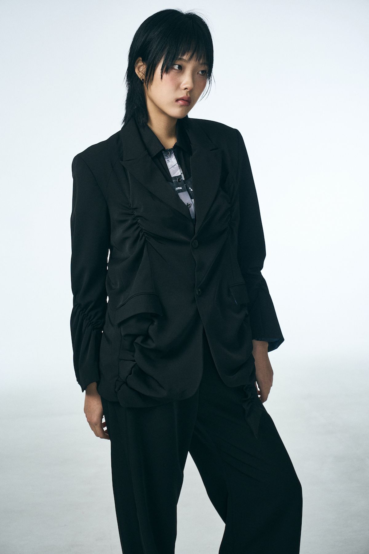 페노메논시퍼(PHENOMENON SEEPER) SHIRRING SINGLE JACKET_BLACK