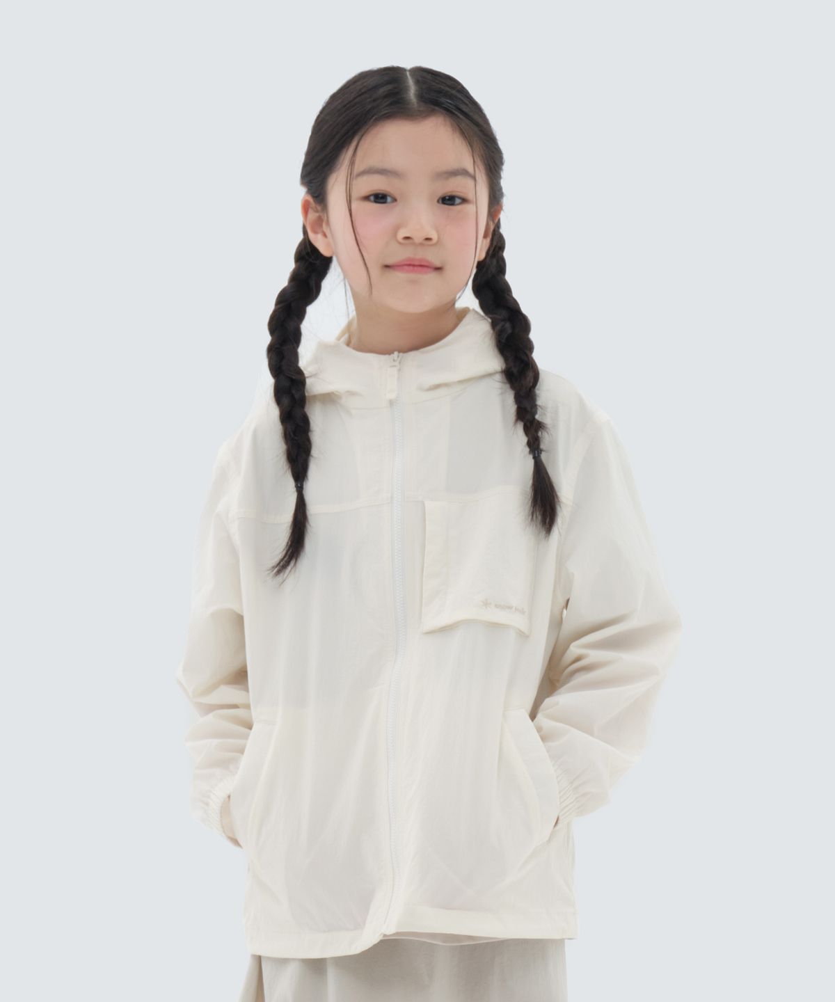 스노우피크 어패럴 키즈(SNOWPEAK APPAREL KIDS) 키즈 루트 아웃포켓 바람막이 Butter Ivory (S24MKRWB80)