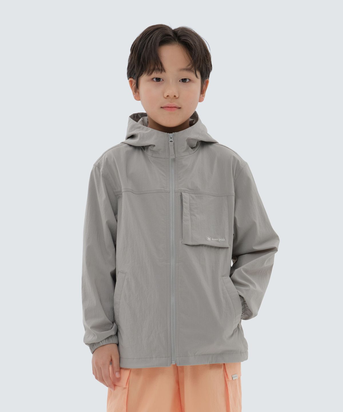 스노우피크 어패럴 키즈(SNOWPEAK APPAREL KIDS) 키즈 루트 아웃포켓 바람막이 Fog Gray (S24MKRWB80)