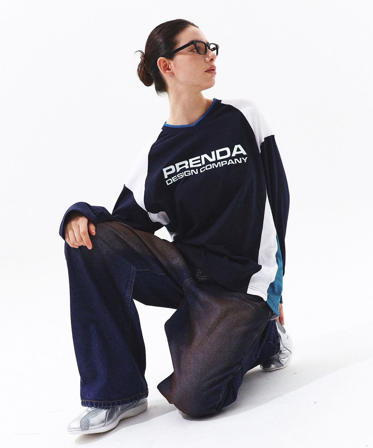 프렌다(PRENDA) PDC LOGO RAGLAN V NECK LONG SLEEVE NAVY