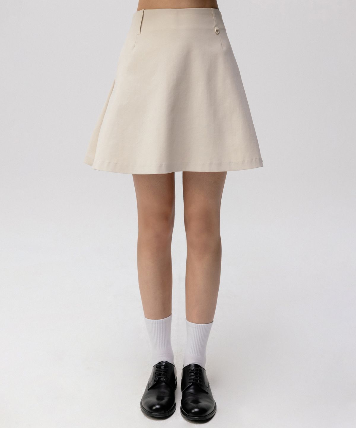 클로브(CLOVE) [24SS clove] Logo Balloon Skirt (Light Beige)