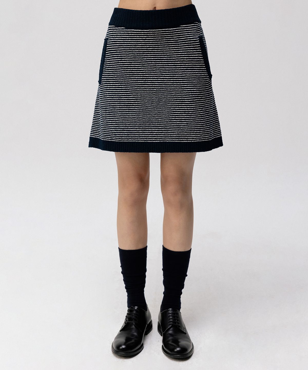 클로브(CLOVE) [24SS clove] Fluffy Boucle Stripe Skirt (Navy)