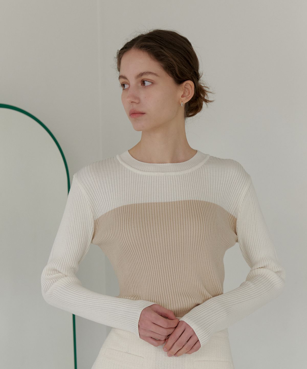 엽페(YUPPE) LINE GOLGI KNIT_BEIGE