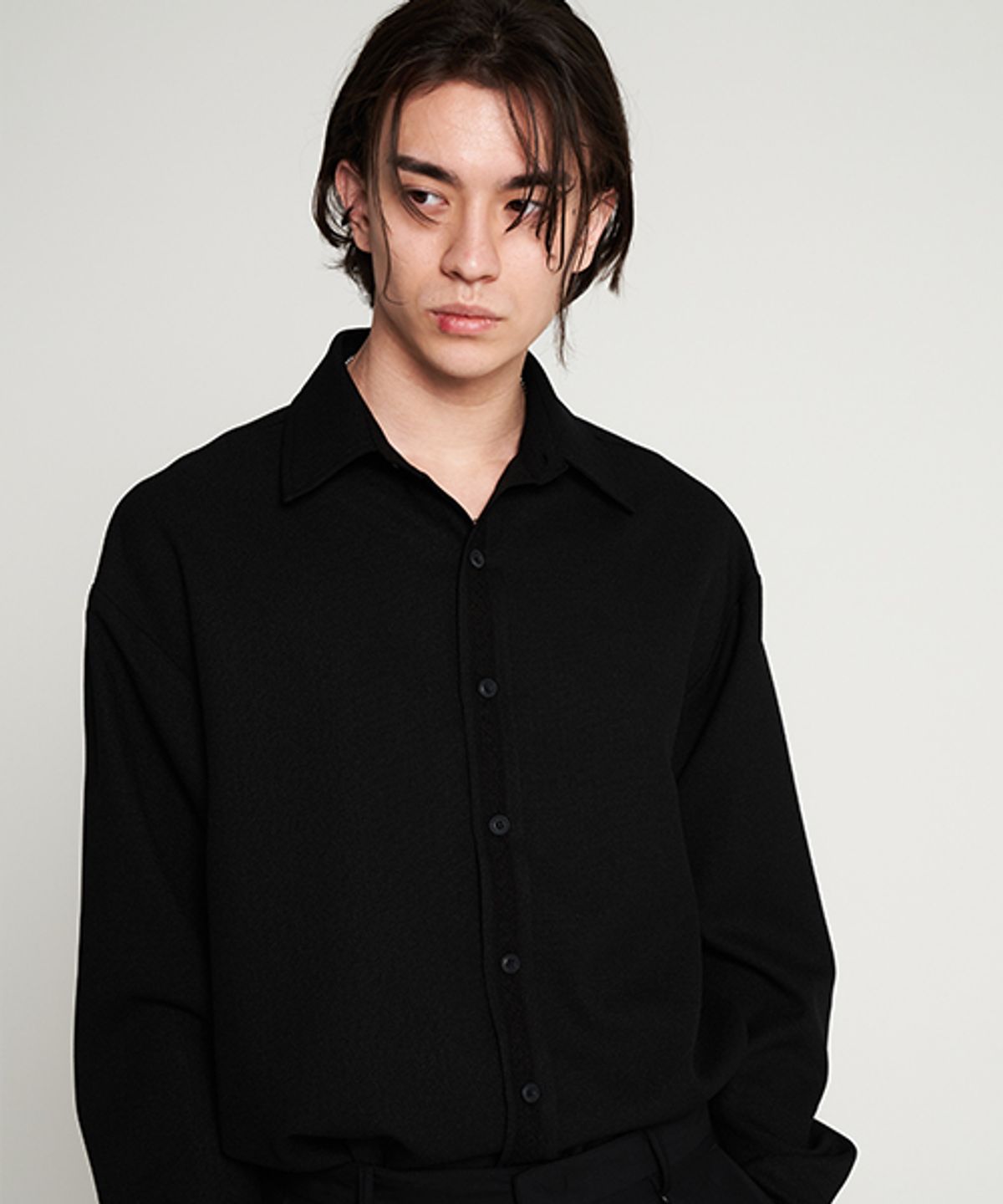 테네르(TENER) Lace Coloring Over Shirt black