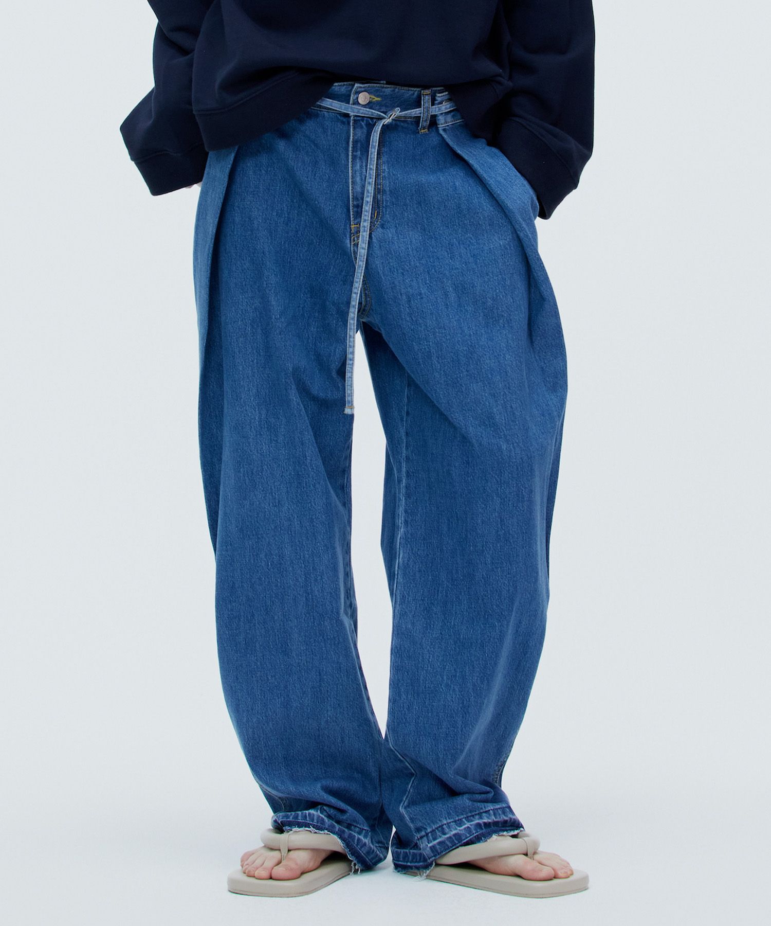 MUSINSA公式 | NOHANT BELTED BALLOON DENIM PANTS MID BLUE