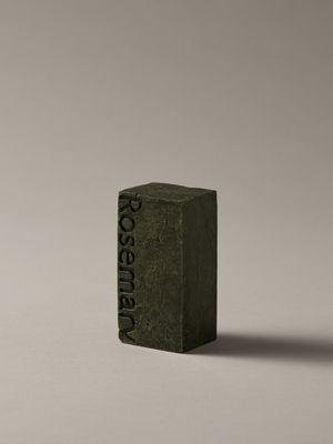 로즈마리 스칼프 스케일링 샴푸 바 135G